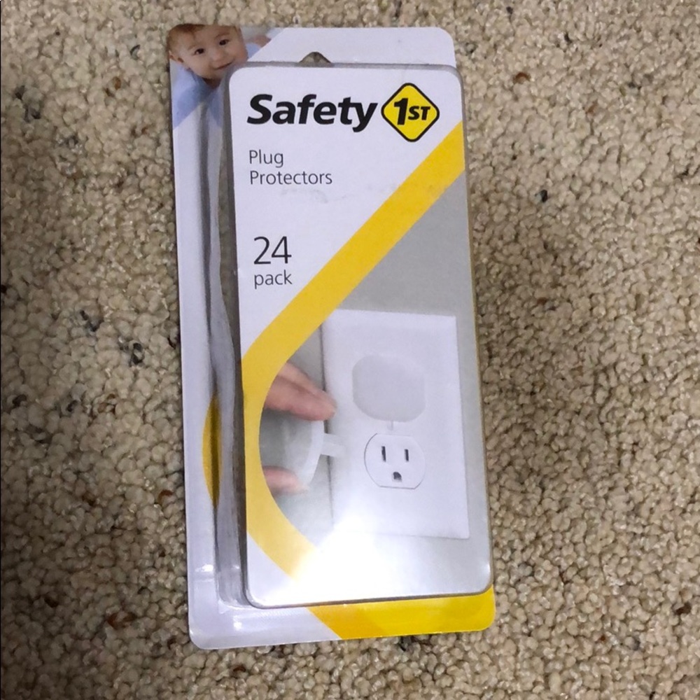 Plug protectors